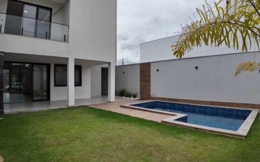Casa Duplex no residencial Bethânia!